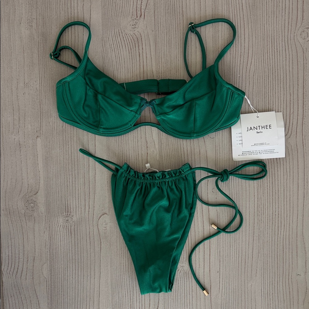 Janthee Emerald Green Underwire Bikini Set